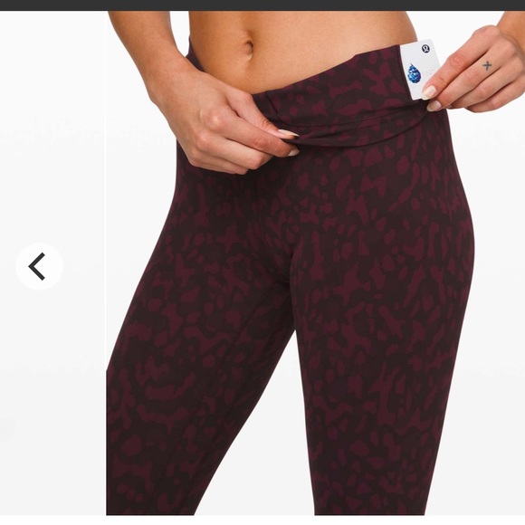 Lululemon Align camo cropped Leggings, size 2 - Picture 4 of 11